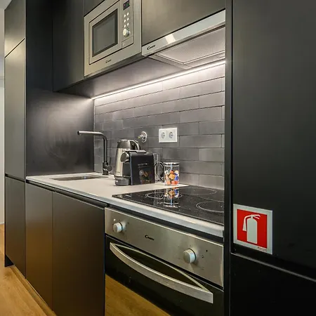 Apartment Nax By Liiiving Porto