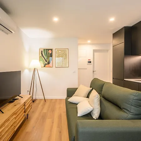 Nax By Liiiving Apartmán *