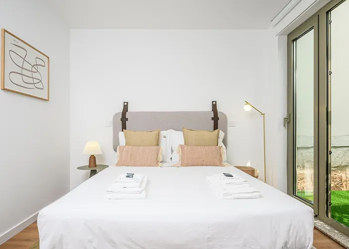 Nax By Liiiving * 波尔图