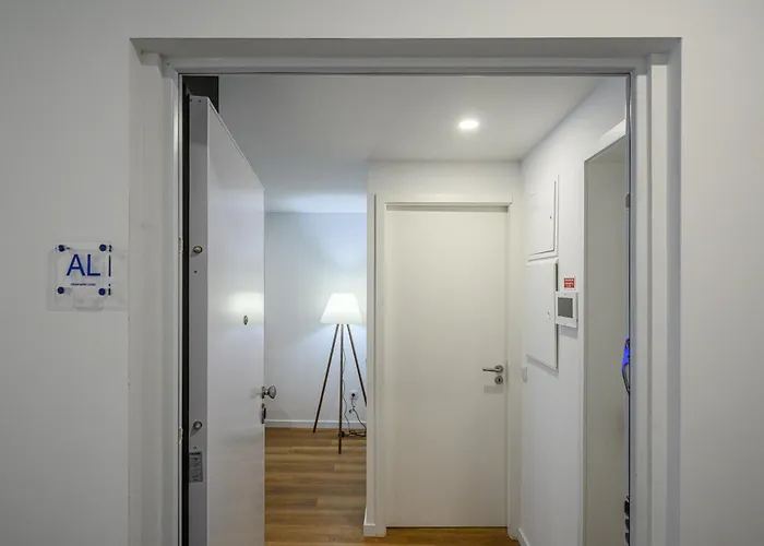 Nax By Liiiving Порту