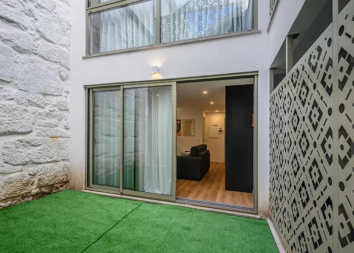 Nax By Liiiving Порту